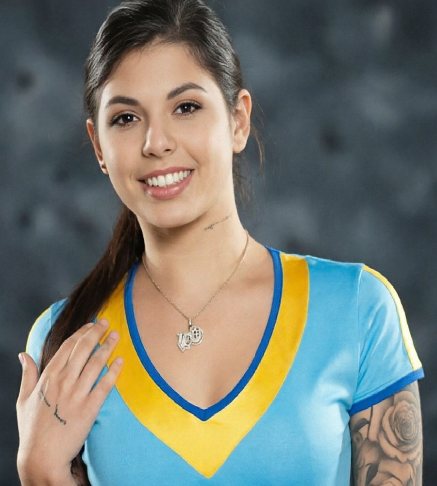 Gina Valentina Pack Photo Collection