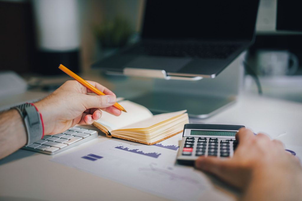 How to Build an Emergency Fund in 2026: A Guide for Men Over 30